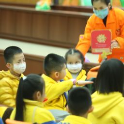 學(xué)美容護(hù)膚行業(yè)怎么樣？看看這個(gè)快速發(fā)展的行業(yè)吧！