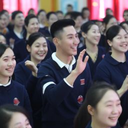 美容護(hù)膚行業(yè)在五行中屬于什么行業(yè)？探尋傳統(tǒng)哲學(xué)與現(xiàn)代商業(yè)的契合點(diǎn)